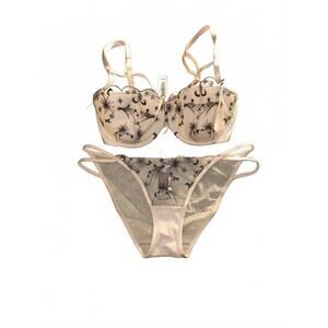 Elegant Embroidered Lingerie Set with Bra and Panties